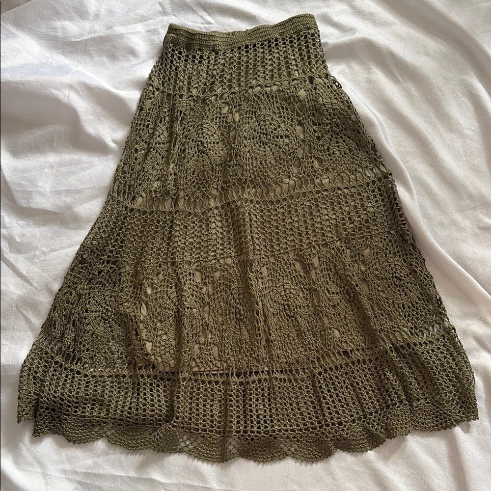 Green A-Line Tiered Midi Skirt for Resort Wear